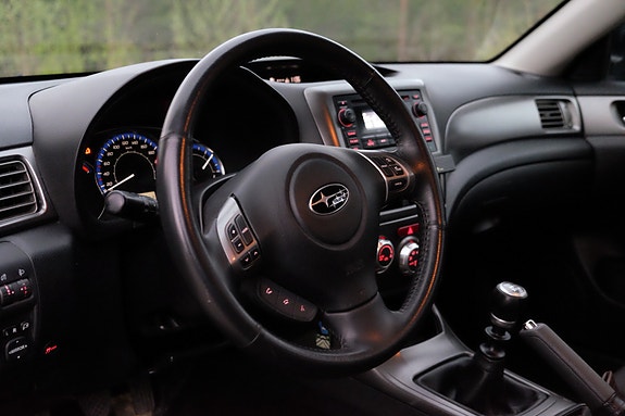 Subaru Impreza 10 of 22
