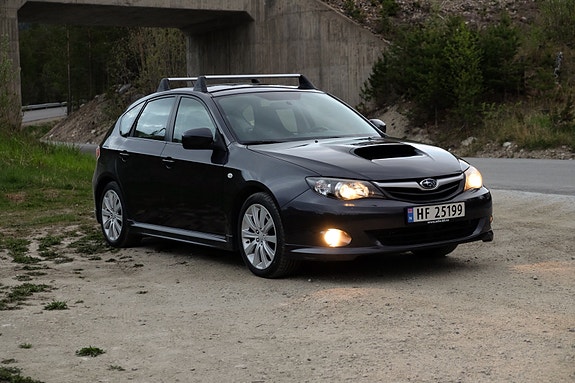 Subaru Impreza 2 of 22