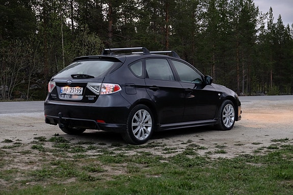 Subaru Impreza 4 of 22
