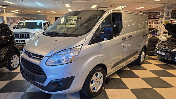 Ford Transit 2 of 5