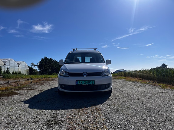 Volkswagen Caddy Maxi 4 of 5