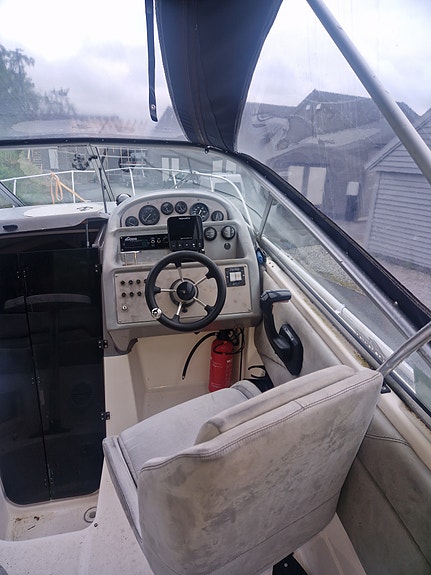 Bayliner 2355 6 of 7