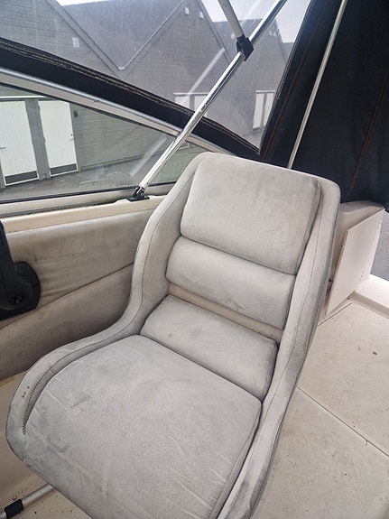 Bayliner 2355 5 of 7