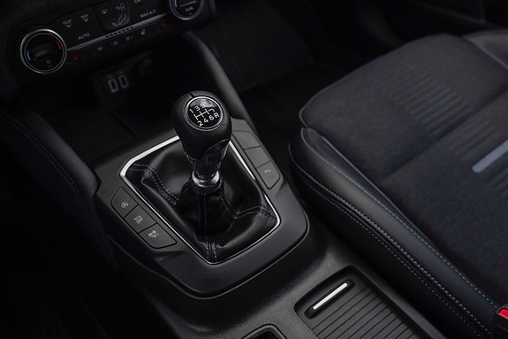Ford Focus 22 of 24
