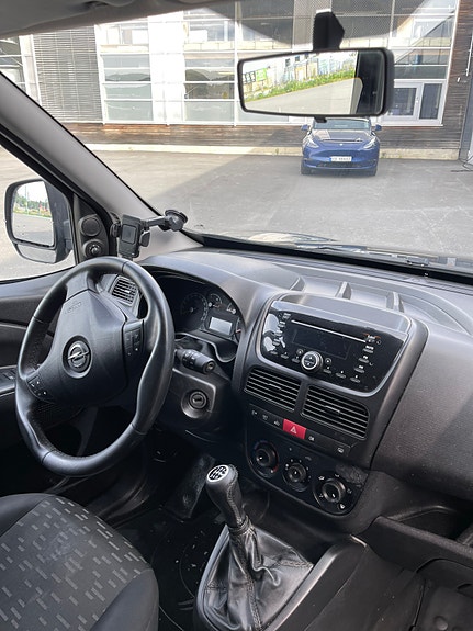 Opel Combo 23 of 29