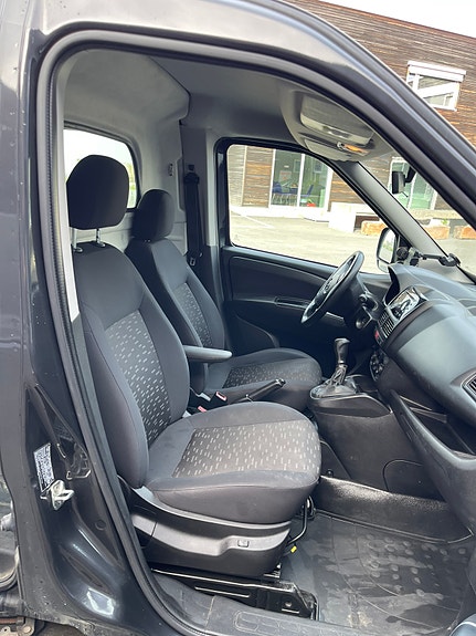 Opel Combo 24 of 29