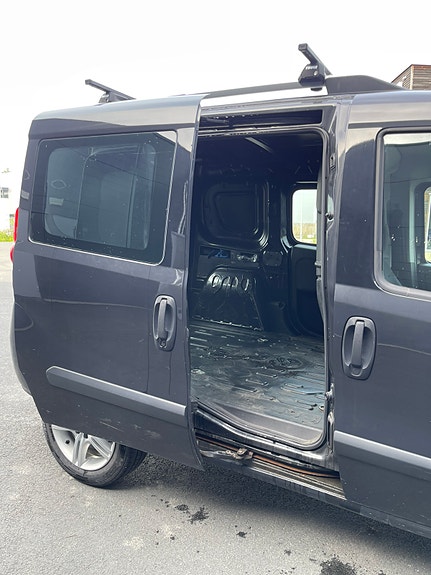 Opel Combo 17 of 29