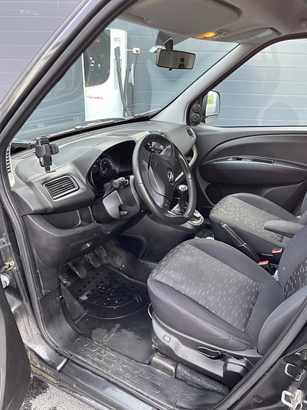 Opel Combo 27 of 29