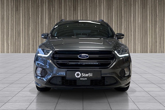 Ford Kuga 2 of 5