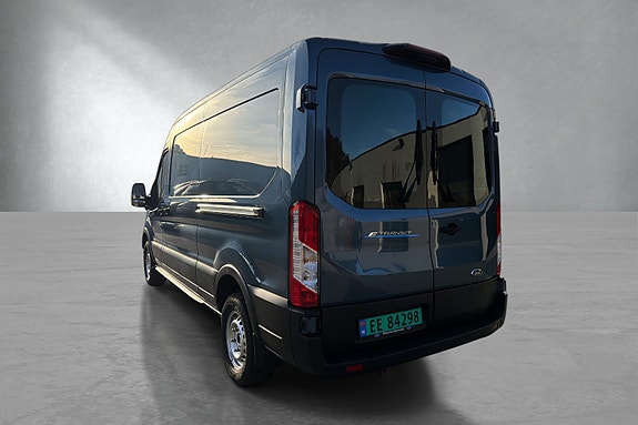 Ford Transit 3 of 5