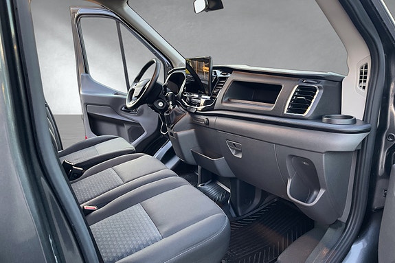 Ford Transit 9 of 9