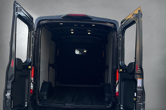 Ford Transit 6 of 9