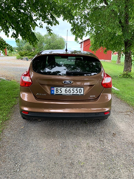 Ford Focus 4 of 5