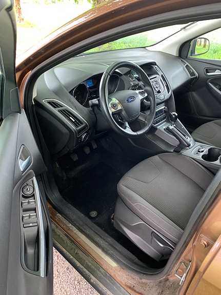 Ford Focus 8 of 13