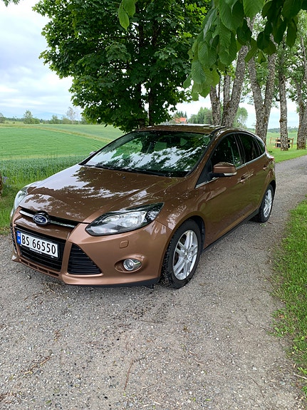 Ford Focus 2 of 5