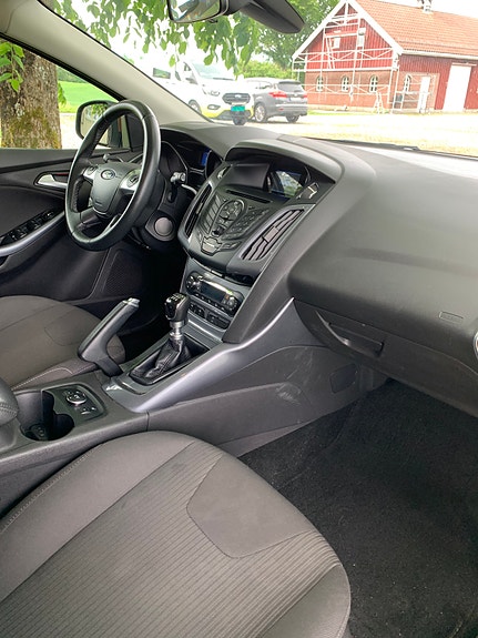Ford Focus 9 of 13