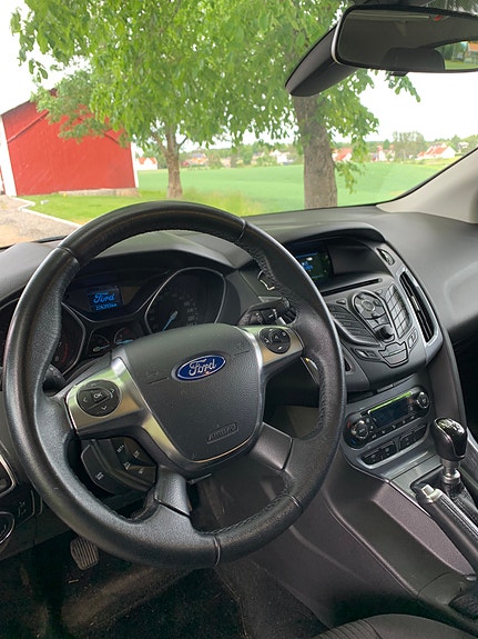 Ford Focus 7 of 13