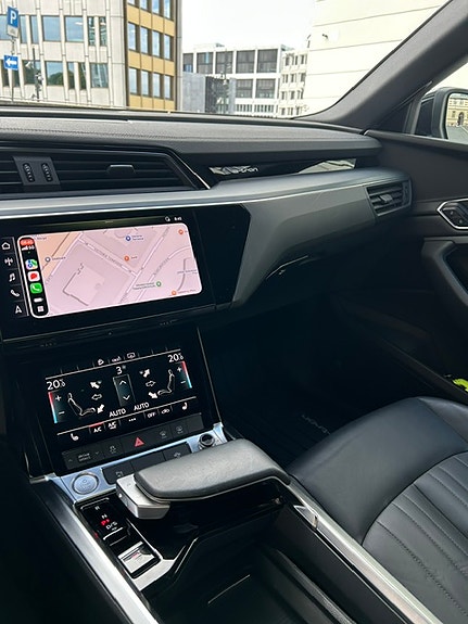 Audi e-tron Sportback 16 of 20