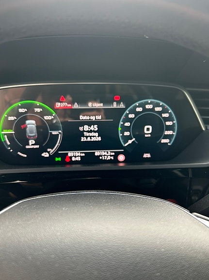 Audi e-tron Sportback 14 of 20
