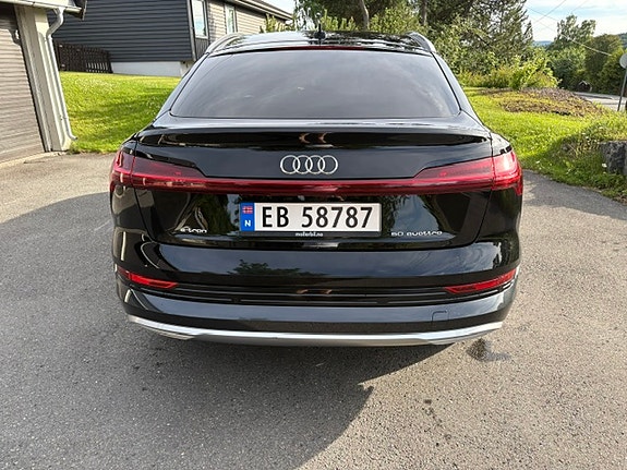 Audi e-tron Sportback 5 of 5