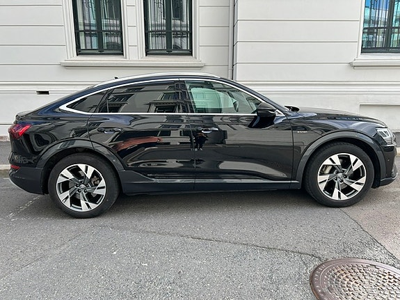 Audi e-tron Sportback 7 of 20