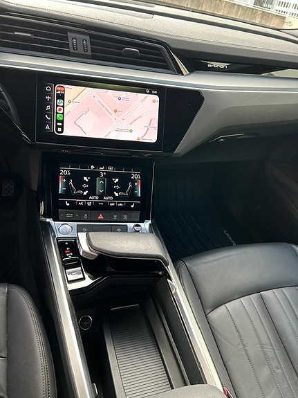 Audi e-tron Sportback 15 of 20