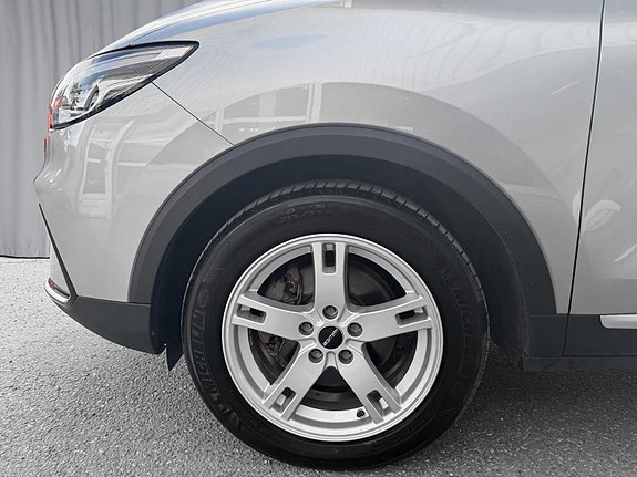 MG ZS EV 8 of 19