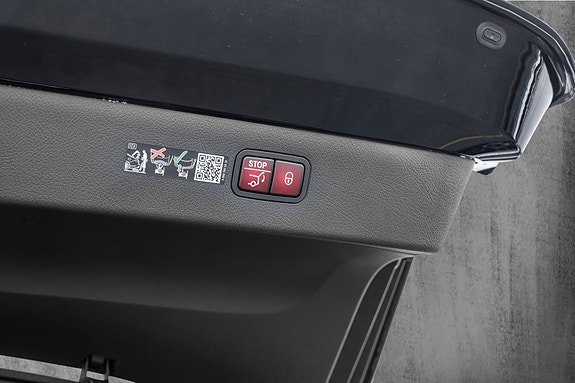 Mercedes-Benz EQS580 28 of 30