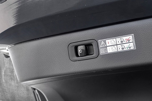 Mercedes-Benz EQS580 29 of 30