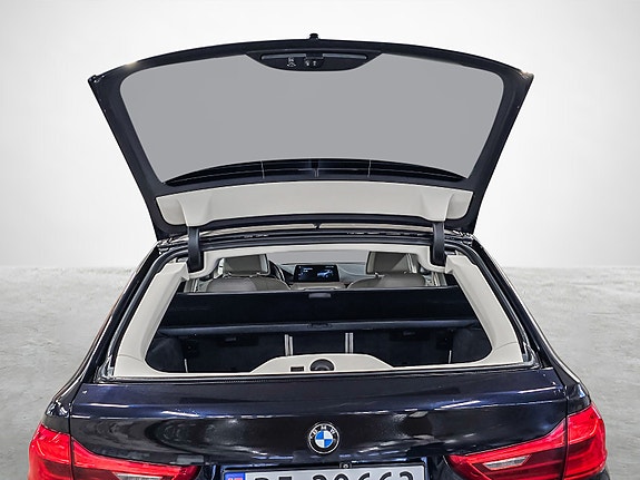 BMW M550d 23 of 30