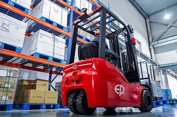 EP TVL202 - NY elektrisk truck - 2000 KG kapasitet. 4,8 M løfte høyde, lithium batteri, innebygget lader, alt utstyr. LAGERVARE! 4 of 4