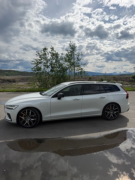 Volvo V60 7 of 12