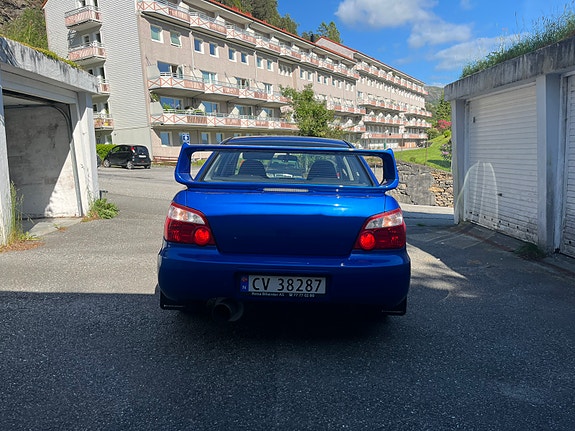 Subaru Impreza 4 of 5