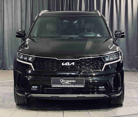 Kia Sorento 3 of 5