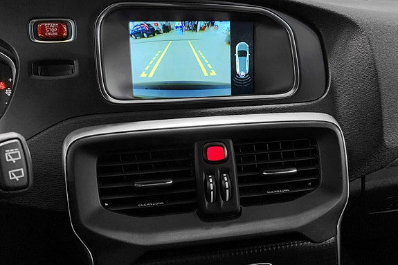 Volvo V40 9 of 13