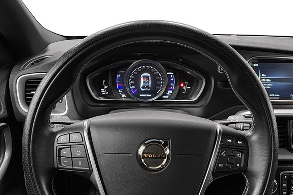 Volvo V40 7 of 13
