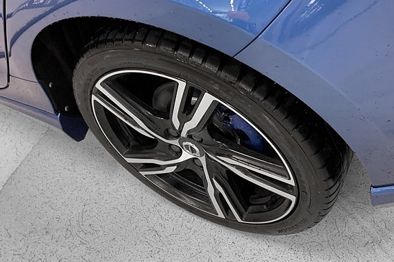 Volvo V40 13 of 13
