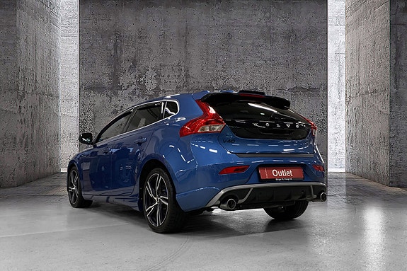 Volvo V40 4 of 13