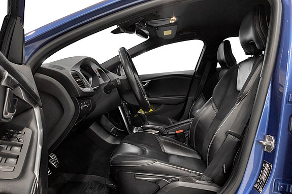 Volvo V40 5 of 13