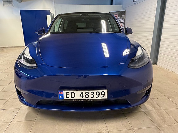 Tesla Model Y 2 of 21