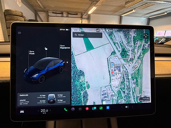 Tesla Model Y 20 of 21