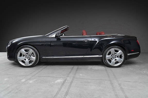 Bentley Continental GTC 4 of 5