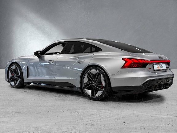 Audi e-tron GT RS 3 of 5
