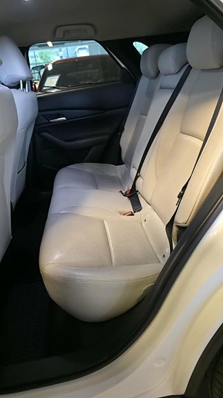 Mazda CX-30 25 of 29