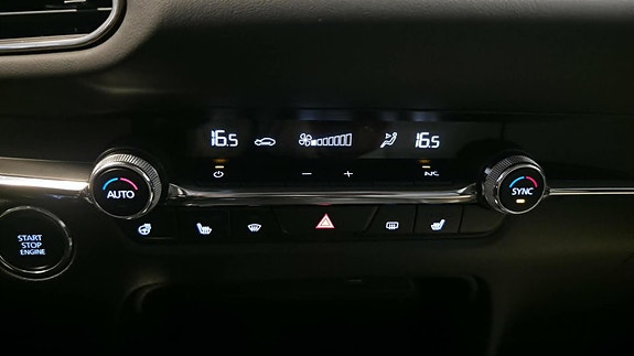 Mazda CX-30 16 of 29