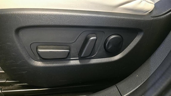 Mazda CX-30 10 of 29