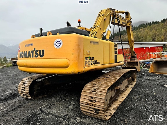 Komatsu PC240LC-6K Beltegraver m/ Graveskuffe 5 of 5