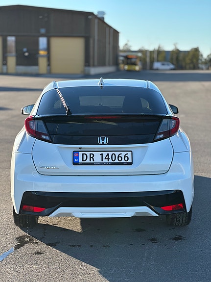 Honda Civic 2 of 5