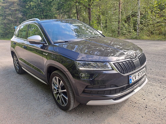 Skoda Karoq 2 of 5
