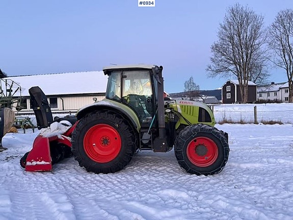 CLAAS 2010 Arion 540 m/ frontlaster og brøyteplate 2 of 5